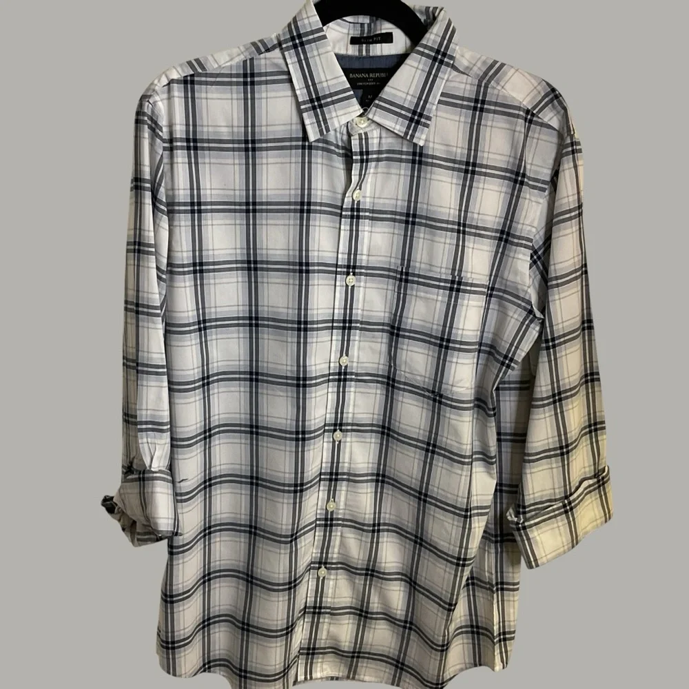 Men’s Banana Republic Casual White and Navy Checkered Shirt